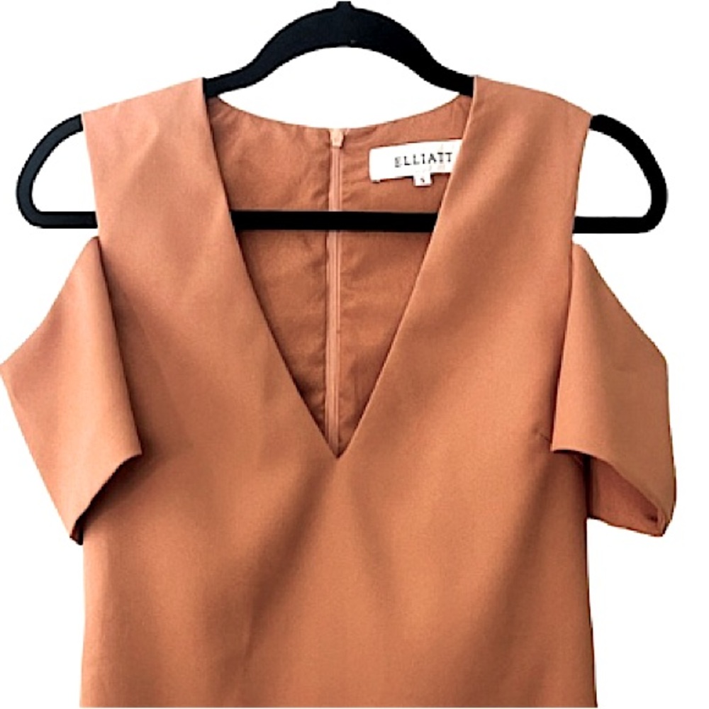 Elliatt Beginning shift dress
